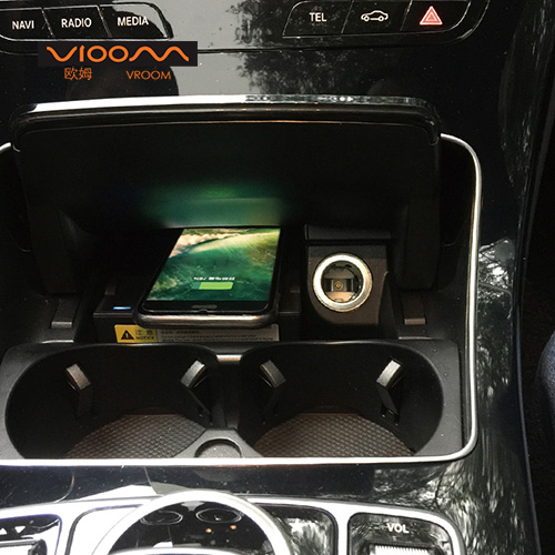 2018 OEM 5W Qi fast magnetic wireless car quick battery charger tray specially for Mercedes